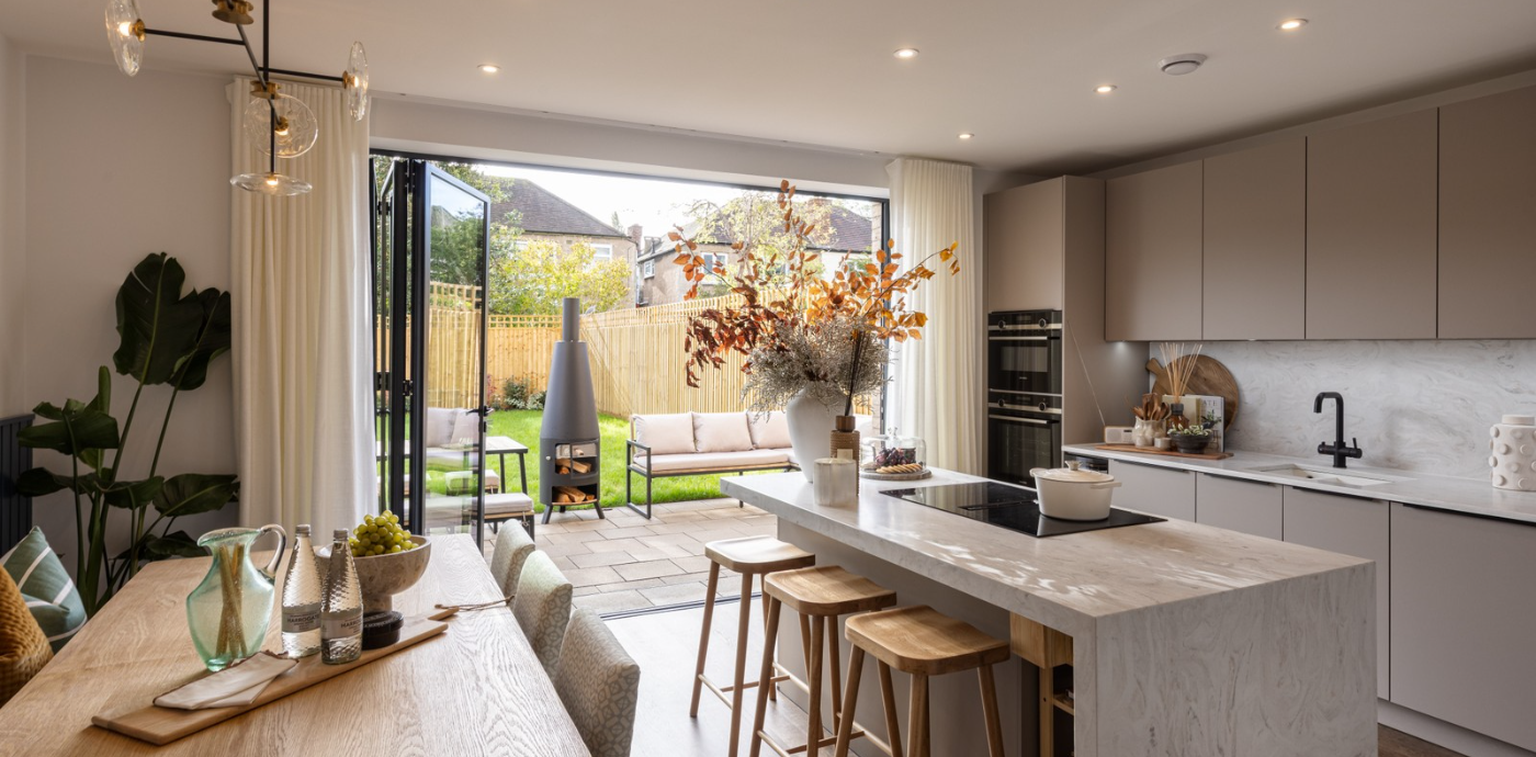 London Square Twickenham Square