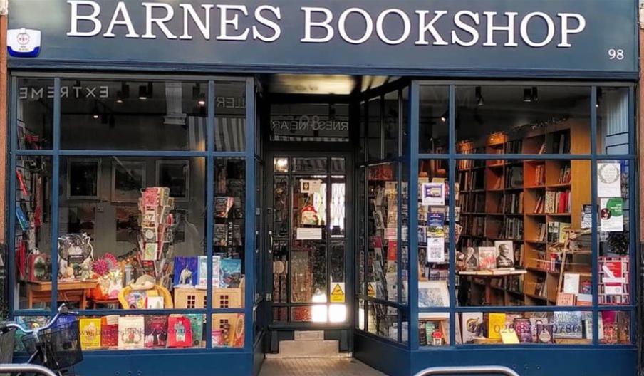 The Best Bookshops in London: Literary Havens for the Discerning Reader 
